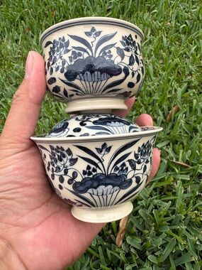 Blue and White Floral Ceramic Tea Cups - Classic Hand-Painted Design